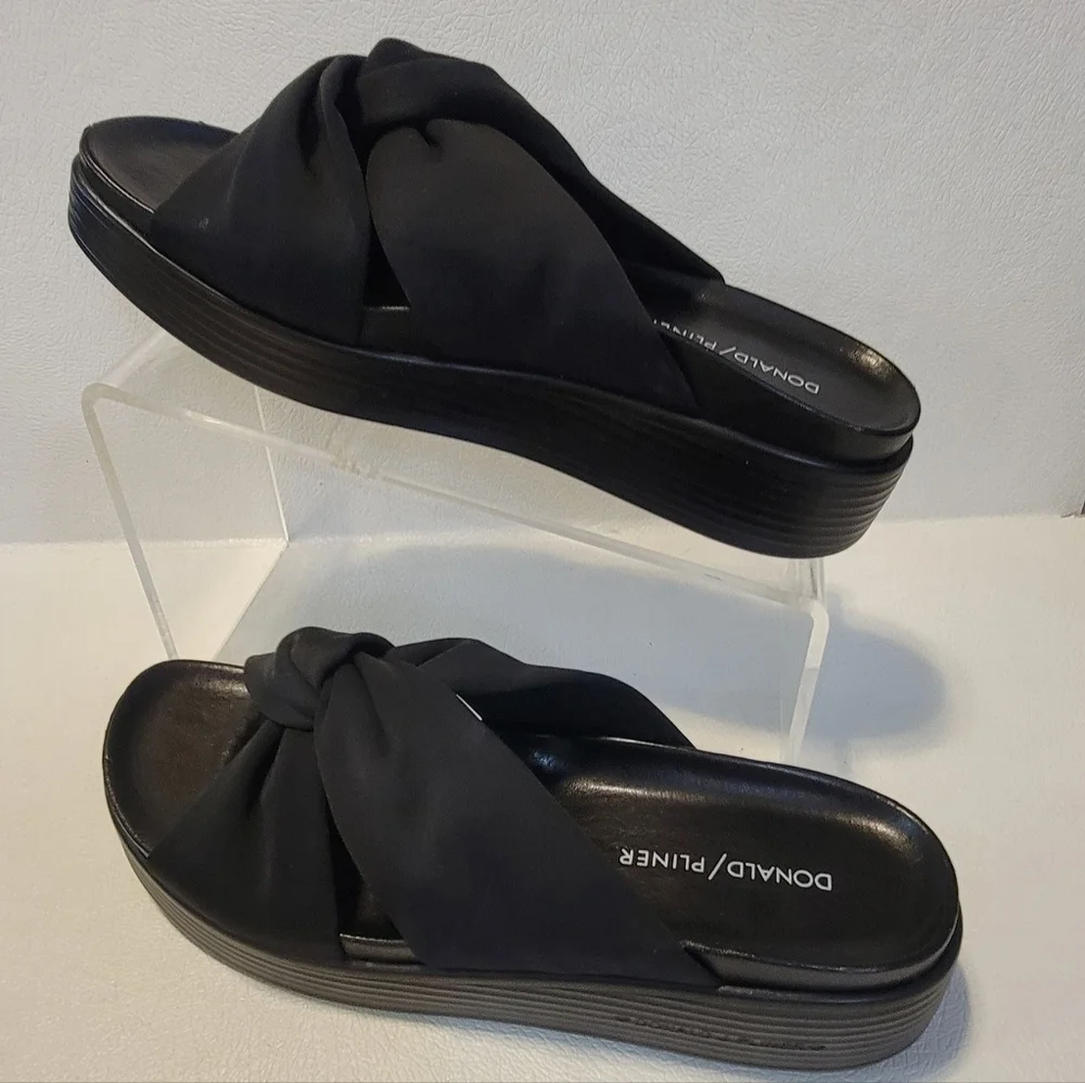 DONALD J PLINER FOLLEY BLACK LEATHER PLATFORM WEDGE WOMENS SLIP ON SANDALS - Picture 2 of 9